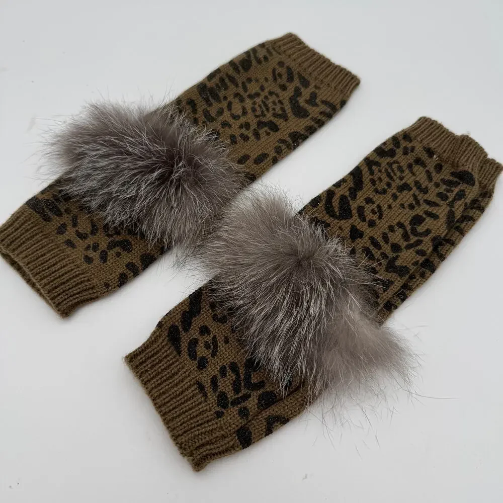 Mitchies Matchings Wrist Warmers Died Blue Fox Skin Gloves Mittens